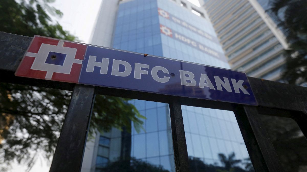 Hdfc Bank Shares Fall By Over 3 As Lender Forecasts Hit To Key Financial Metrics Heres Why 3178